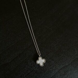 Clover Necklace